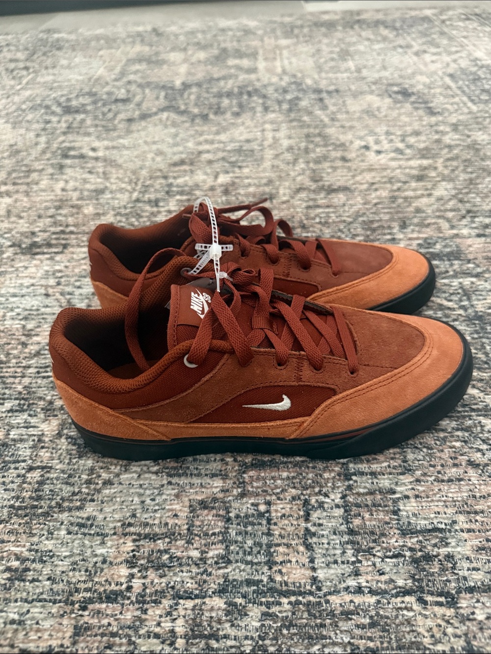 Nike SB Malor Skate Shoe - Cinnamon Dark Russet with Black Sole - Picture 6 of 9